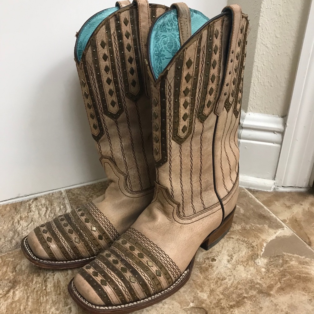 Corral Embroidery Studded Square Toe Boots - 8.5